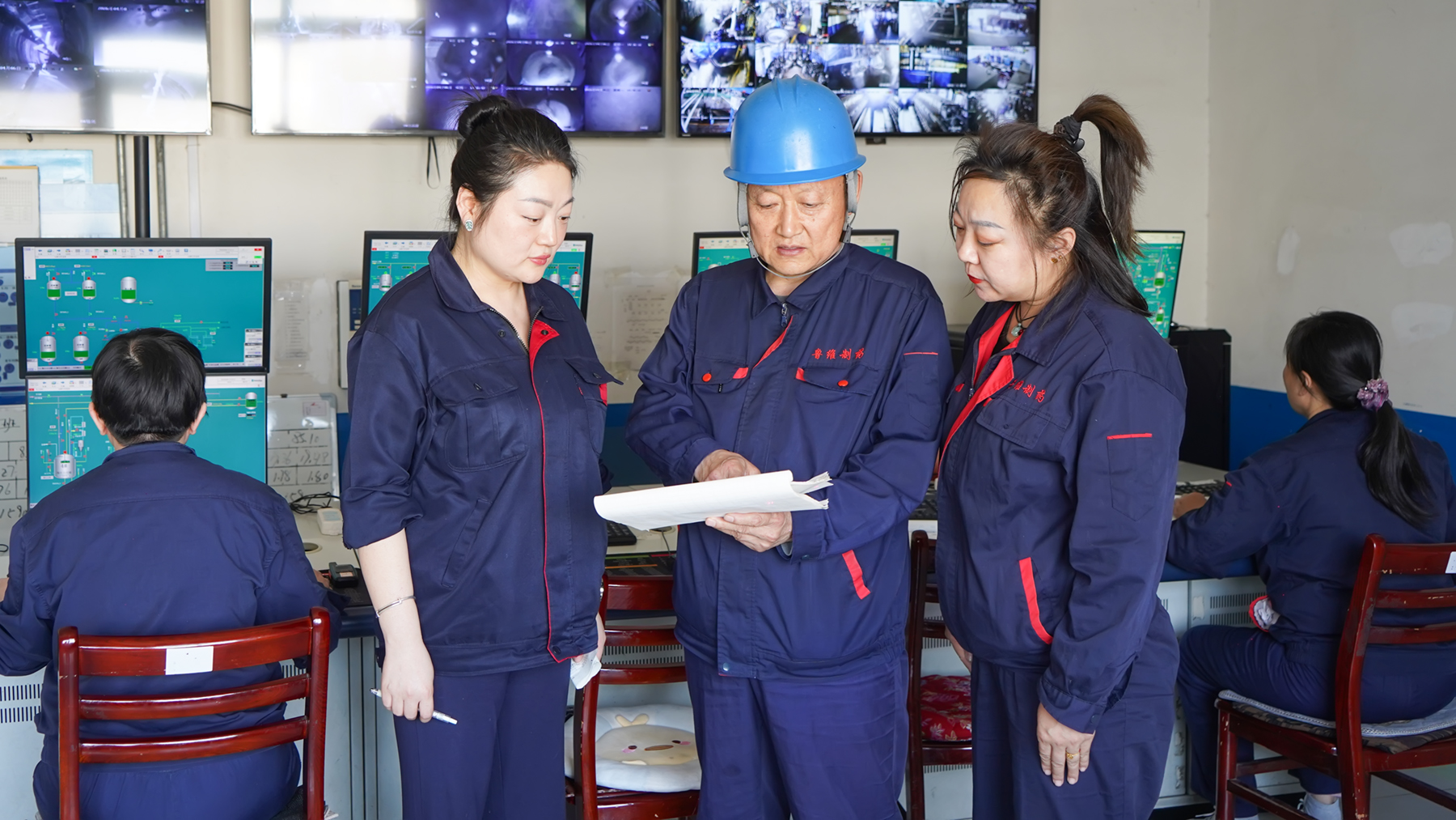 刘延刚.jpg 刘延刚.jpg